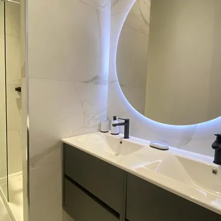 Duplex De Charme Au Coeur Du Triangle Dor Appartement